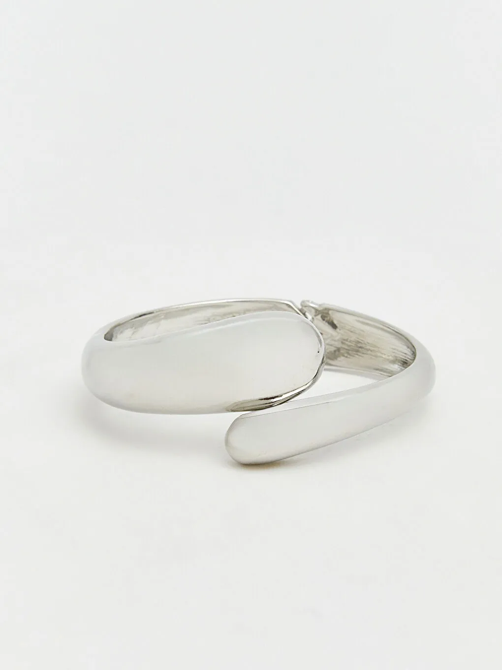 女士灰色开口手镯