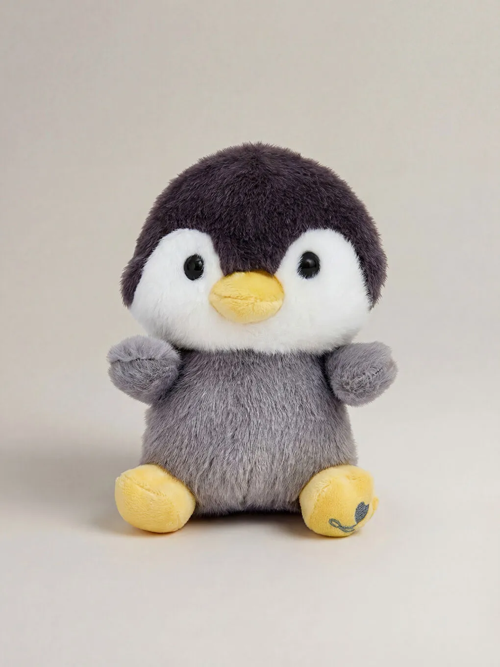 小企鹅毛绒玩具